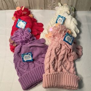 Girls hat and glove sets.